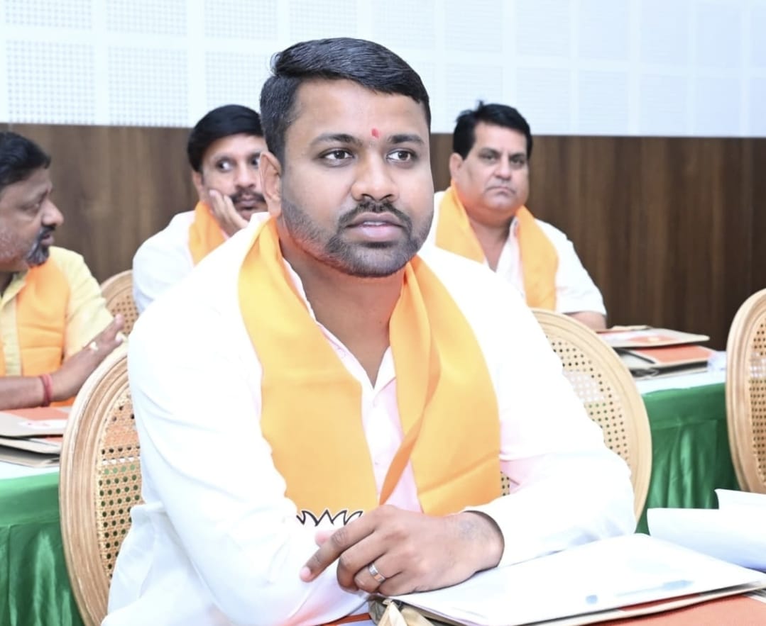 महर्षि बाजपेयी को मिली भाजयुमो बिलासपुर मध्य मंडल की कमान